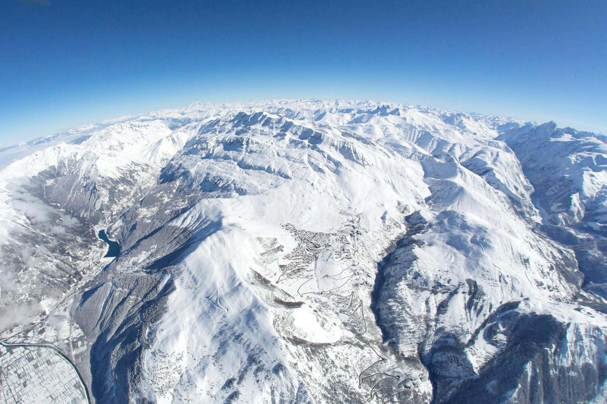 Chalet Alpe D'Huez 1850-Sea And Mountain Pleasure Avec 2 Appartements- 1 Appartement 3 Chambres 8 Couchages - 3 Salles D'Eau Et 1 Appartement 5 Chambres 12 Couchages 5 Salles D'Eau - Jacuzzi Et Sauna -Pieds Des Pistes Et Centre Eksteriør bilde